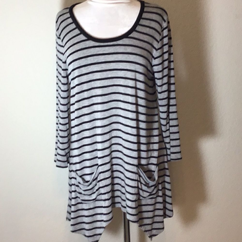 Grace Elements Jersey Knit Top Shark Bite Gray Black Stripe Size L